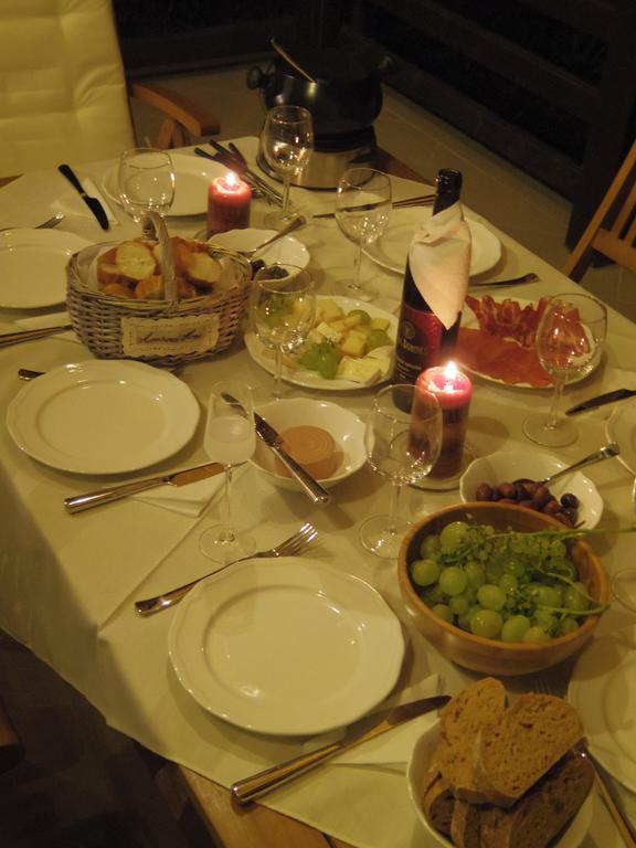 Casuta Cu Prieteni Cornu de Jos Pokój zdjęcie
